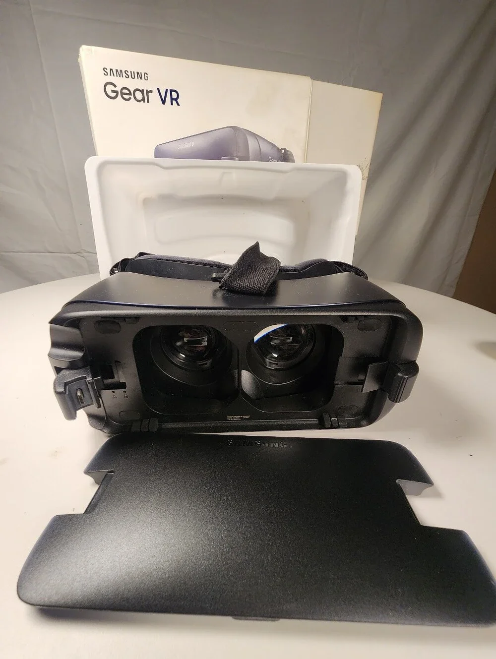 Samsung Gear VR Headset - Dark Blue